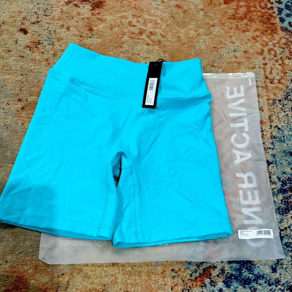 NWT oner active unified wrap shorts! Small!